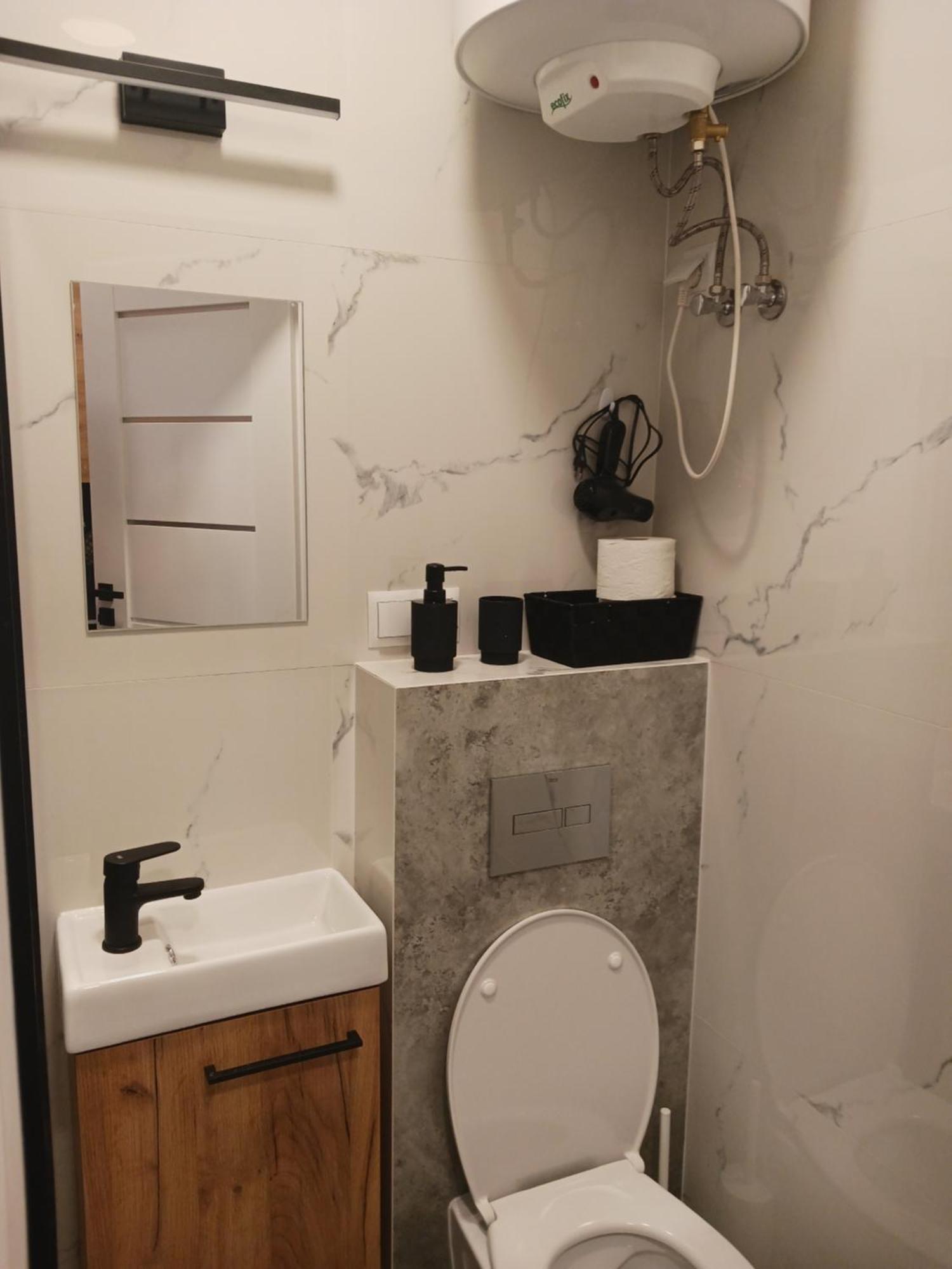 Apartamenty Marco 3-Bis- Przy Dworcu-Stare Miasto-Super Wi Fi Krakau Exterior foto
